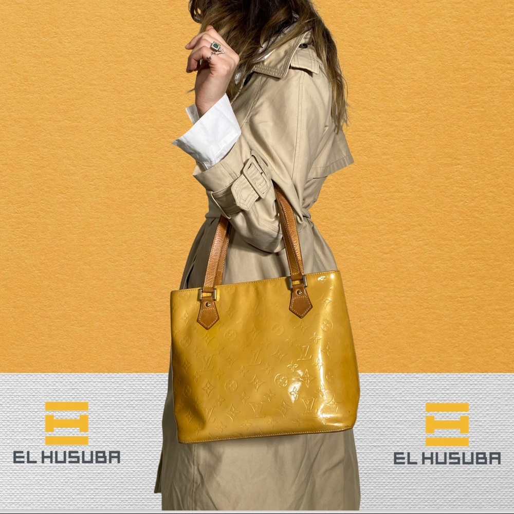 Louis Vuitton Shoulder bag yellow vernis Houston
